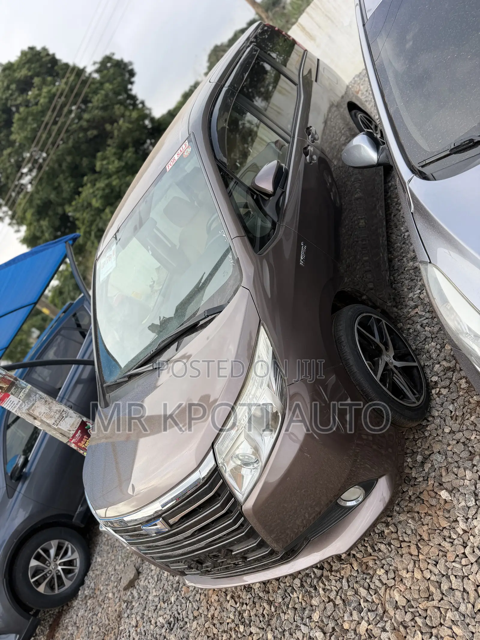 Toyota Noah 2014 Gray