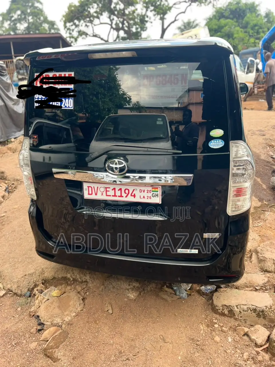 Toyota Voxy 2013 Black