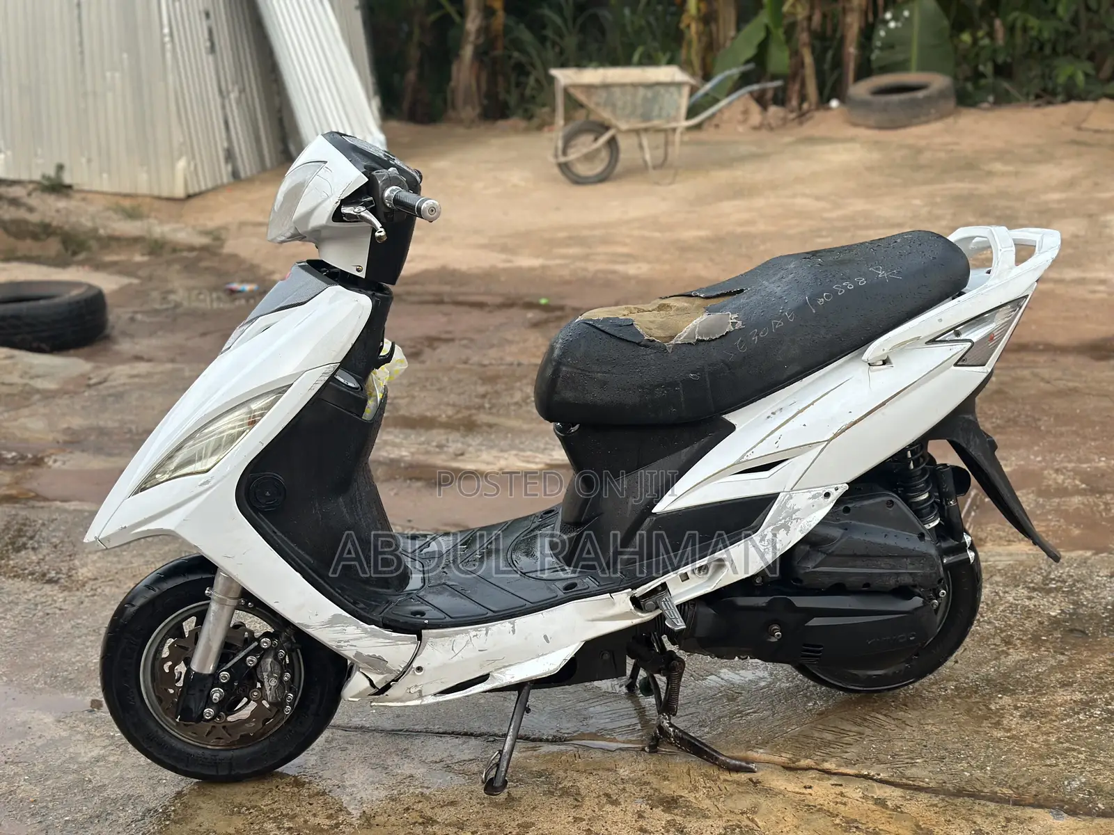 Kymco 2020 White