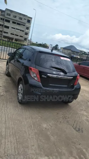 Toyota Vitz 2013 Black