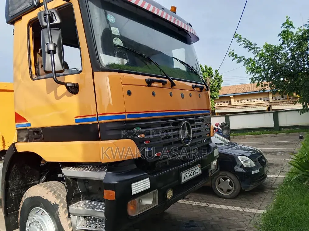 Mercedes Benz Actros 1835 Tipper Truck