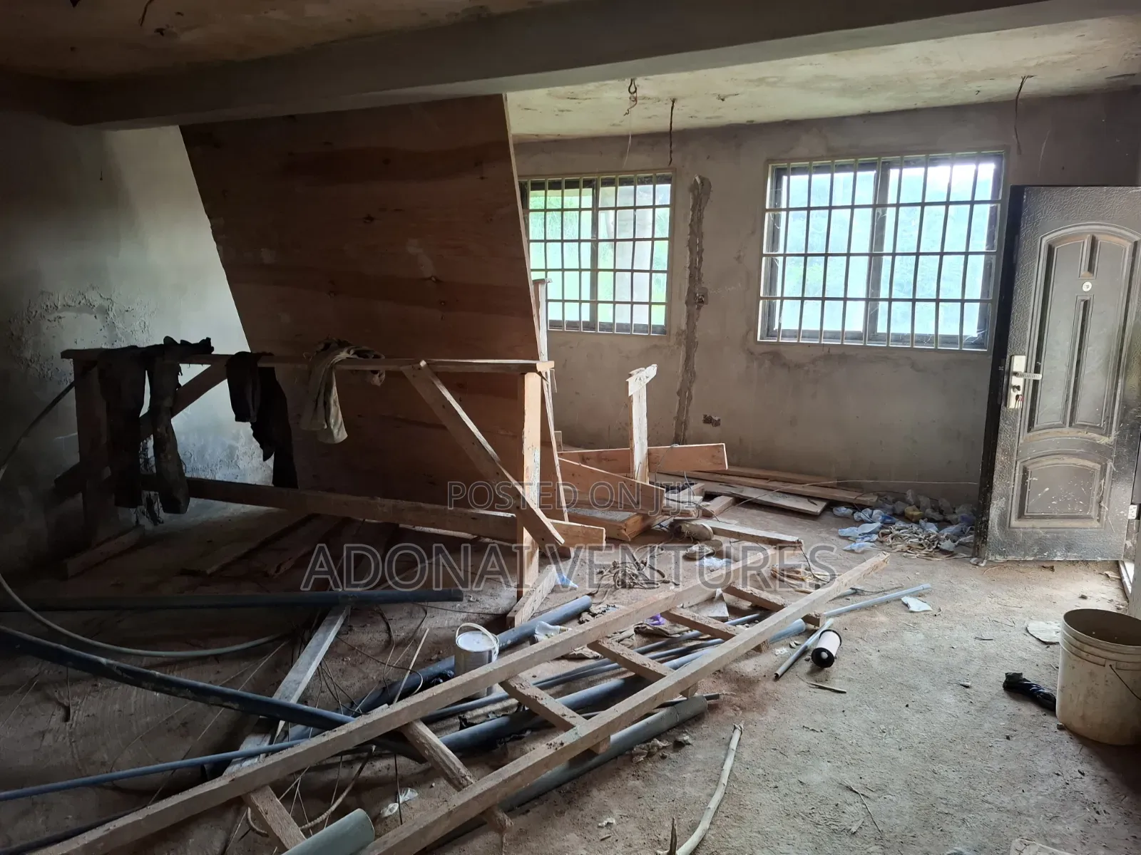 8bdrm House in Sokoban  Aboabo, Kumasi Metropolitan for sale