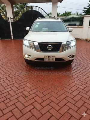 Nissan Pathfinder Platinum 4dr FWD (3.5L 6cyl) 2016 Pearl