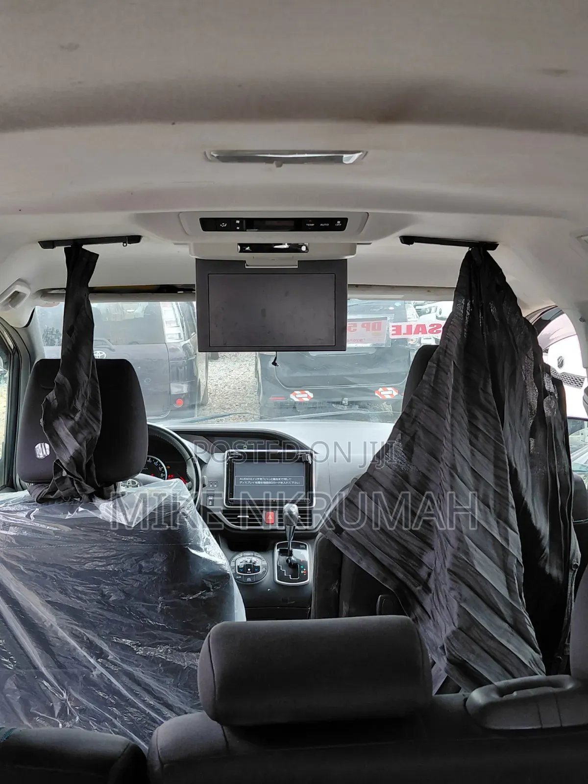 Toyota Voxy 2014 Blue