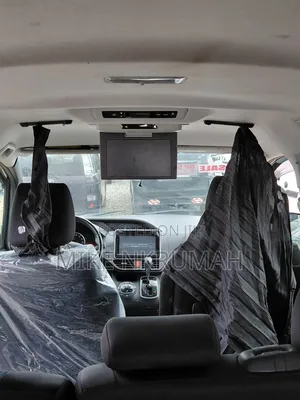 Toyota Voxy 2014 Blue