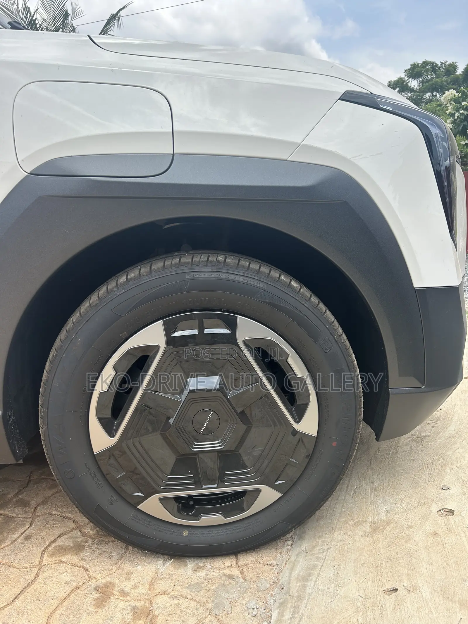 New Dongfeng Nammi Box 42.3 kWh FWD 2025 Ivory
