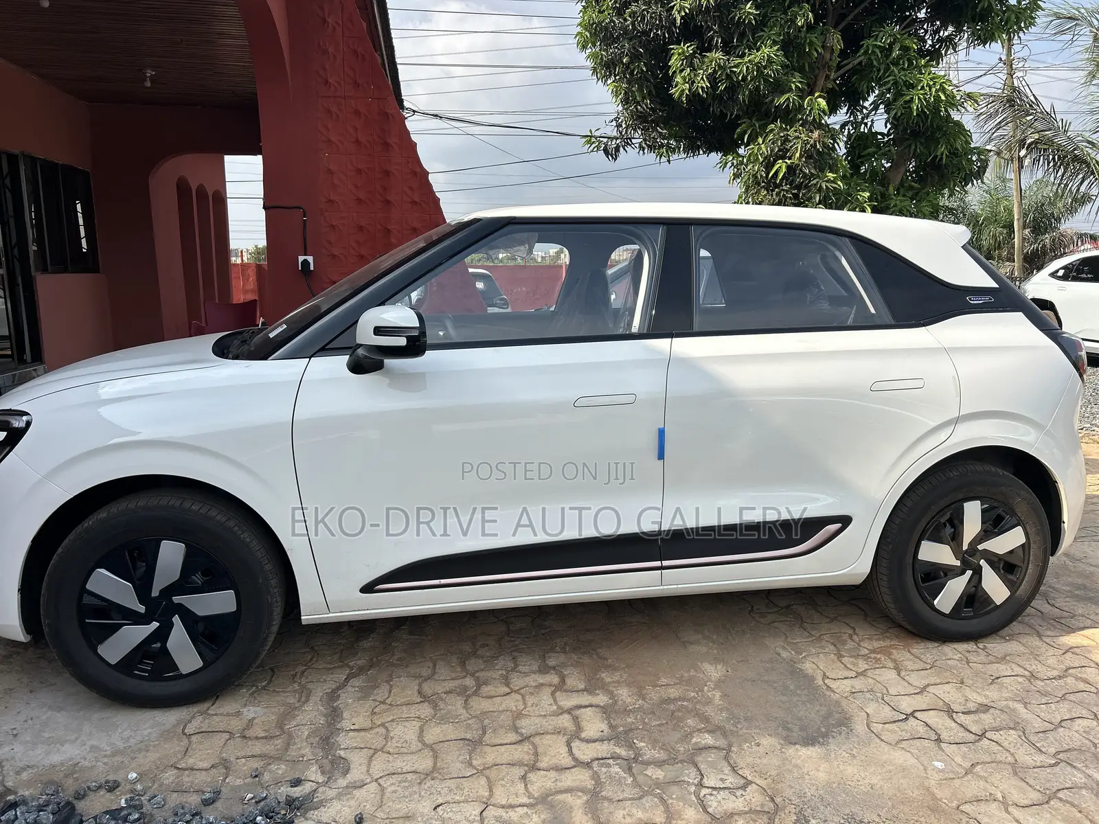 New Dongfeng Nammi 01 31.45 kWh 330 Air 2025 Ivory