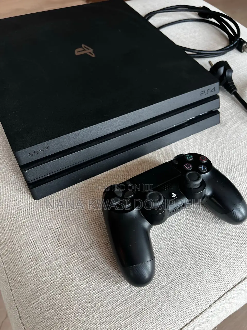 Uk 99% Almost New Ps4 Pro 1tb, With 2 Controllers