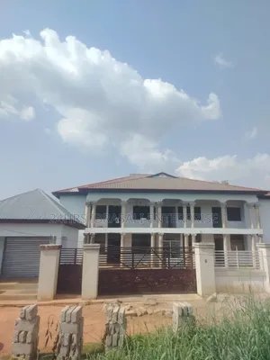 3 Bedroom Flat 4 Unit