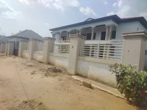 3 Bedroom Flat 4 Unit