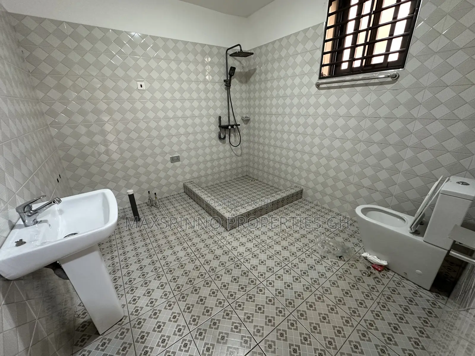 2bdrm Apartment in Maxspinno Properties, American House for rent