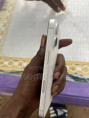 Apple iPhone 16 256 GB White