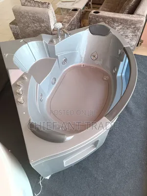 Ash Jacuzzi Bath 3 Seater 872b