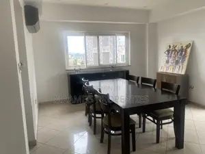 3bdrm Apartment in North Ridge for rent