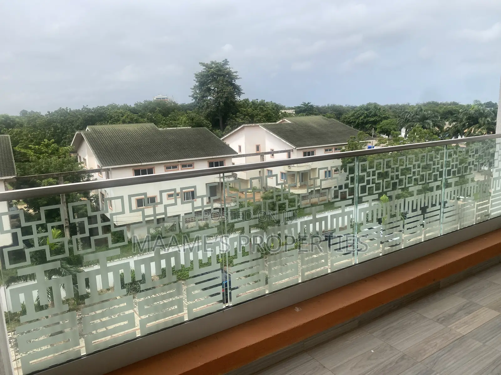 3bdrm Apartment in North Ridge for rent