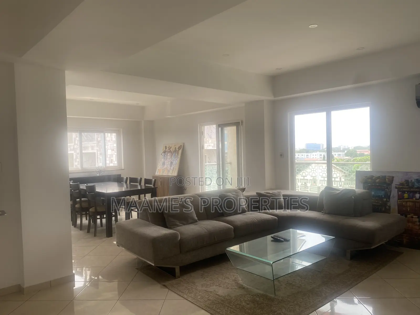 3bdrm Apartment in North Ridge for rent