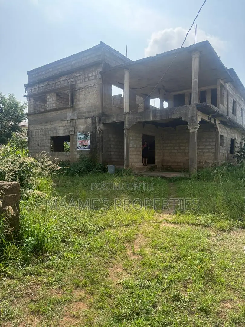 7bdrm Duplex in Pokuase for sale