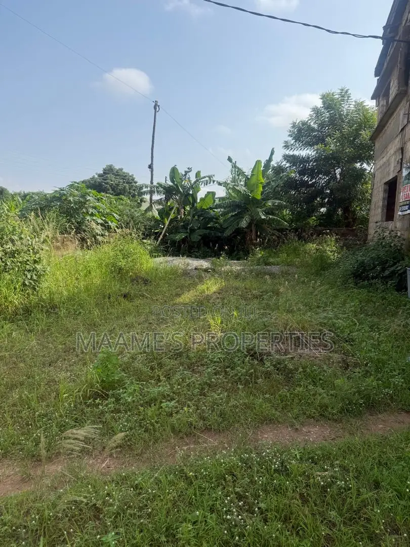 7bdrm Duplex in Pokuase for sale