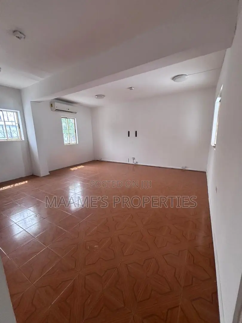 6bdrm House in Labone for rent