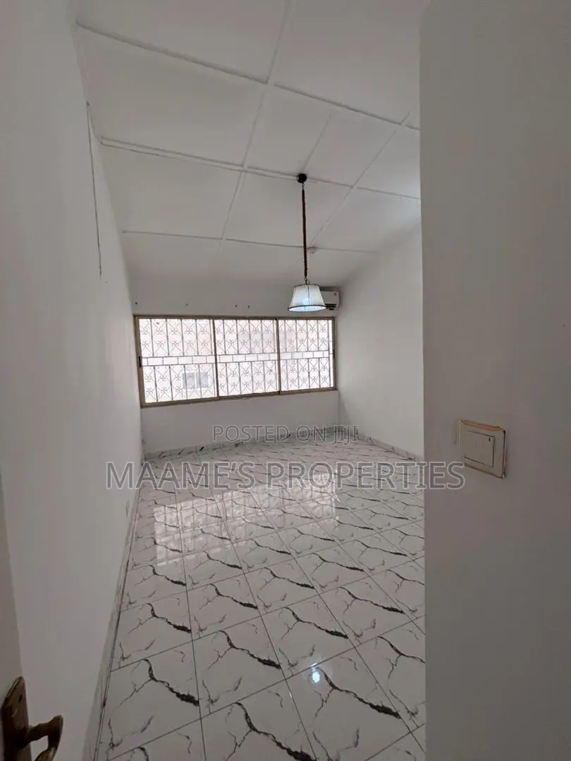 6bdrm House in Labone for rent