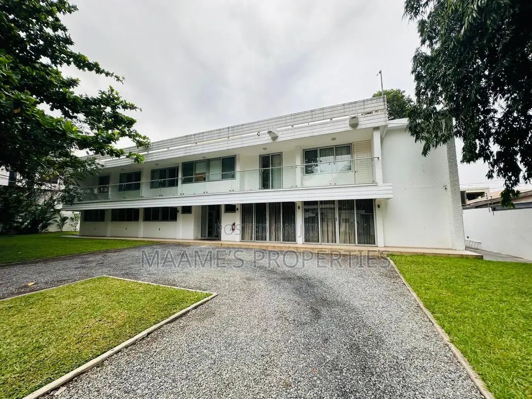 6bdrm Villa in Cantonments for rent