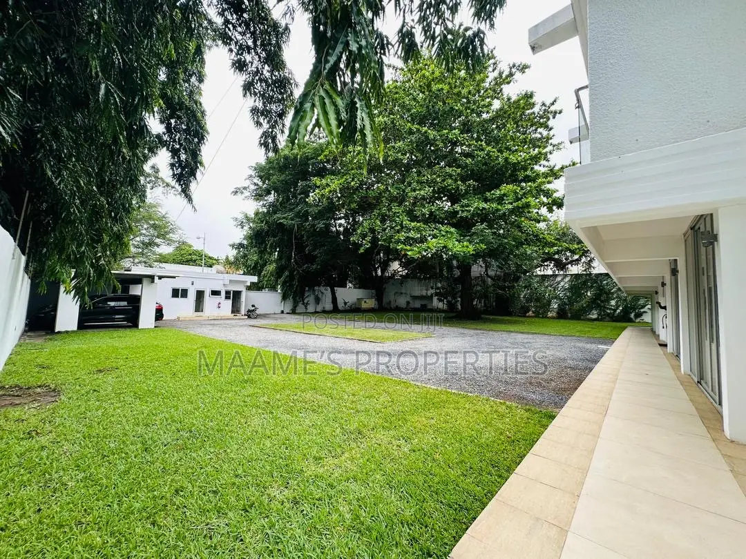 6bdrm Villa in Cantonments for rent