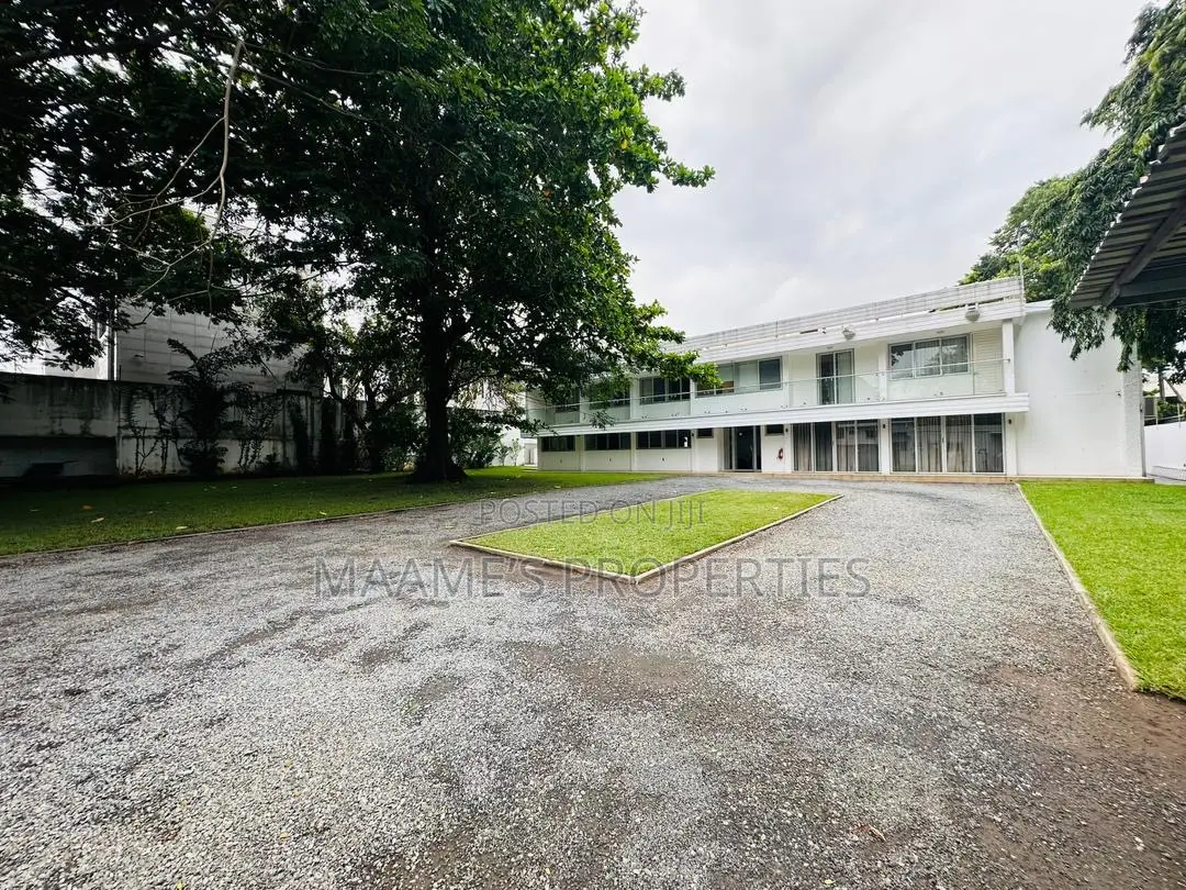 6bdrm Villa in Cantonments for rent