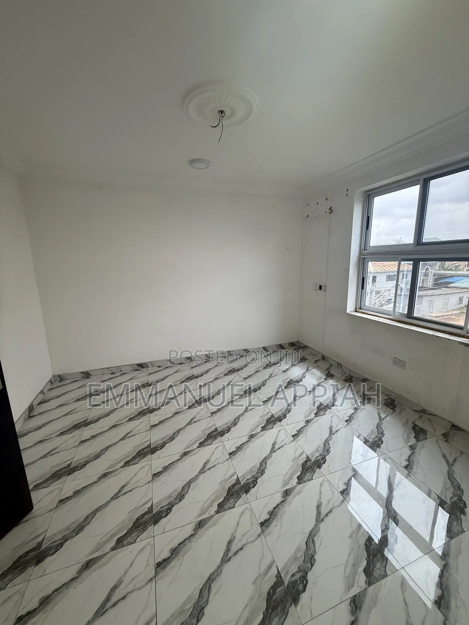 2bdrm Apartment in Awoshie Alang for rent