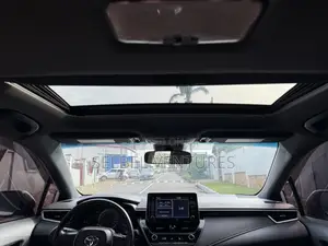 Toyota Corolla SE 2020 White