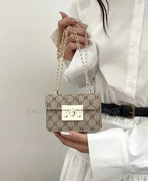 Bags And Wraps Lounge