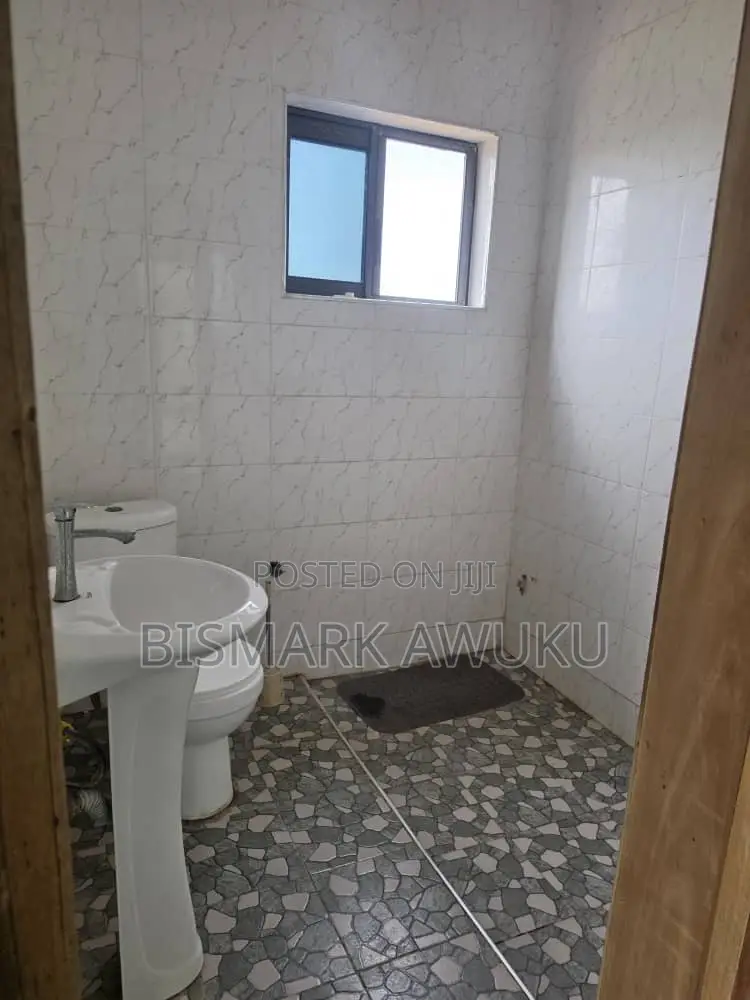 2bdrm Apartment in East Legon for rent