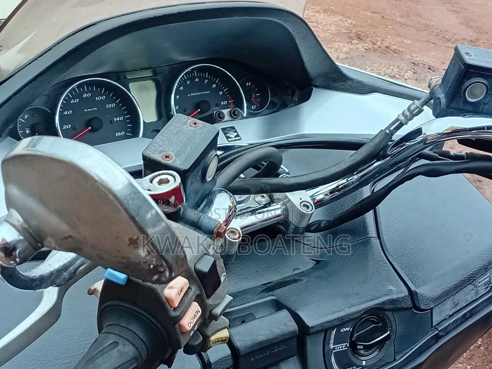 Suzuki Burgman 1999 White