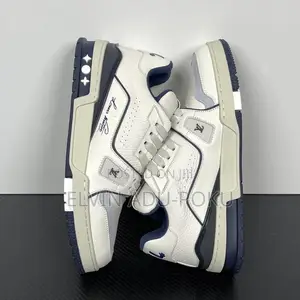 Louis Vuitton Men’S Trainer Signature White | Marine Sneaker
