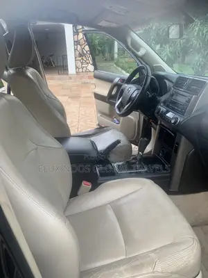 Toyota Land Cruiser Prado 2011