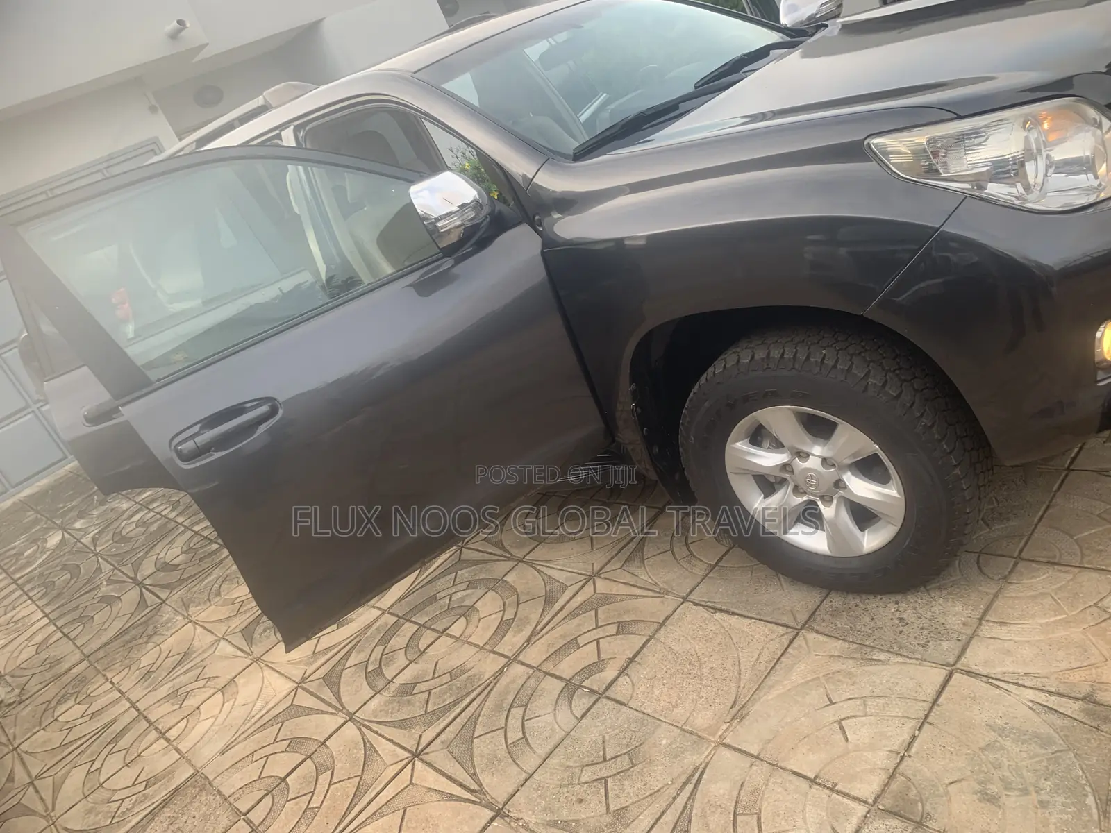 Toyota Land Cruiser Prado 2011