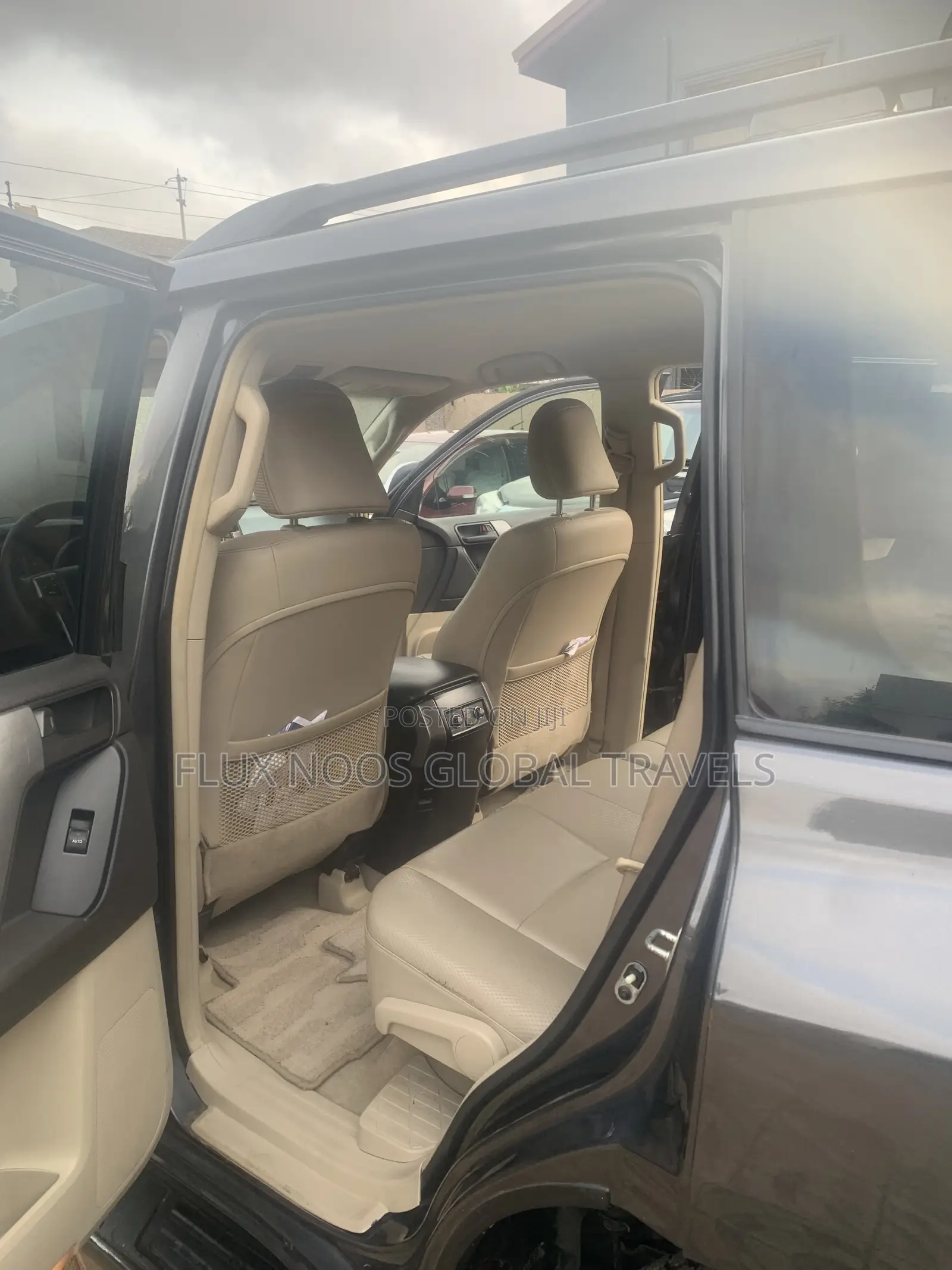 Toyota Land Cruiser Prado 2011