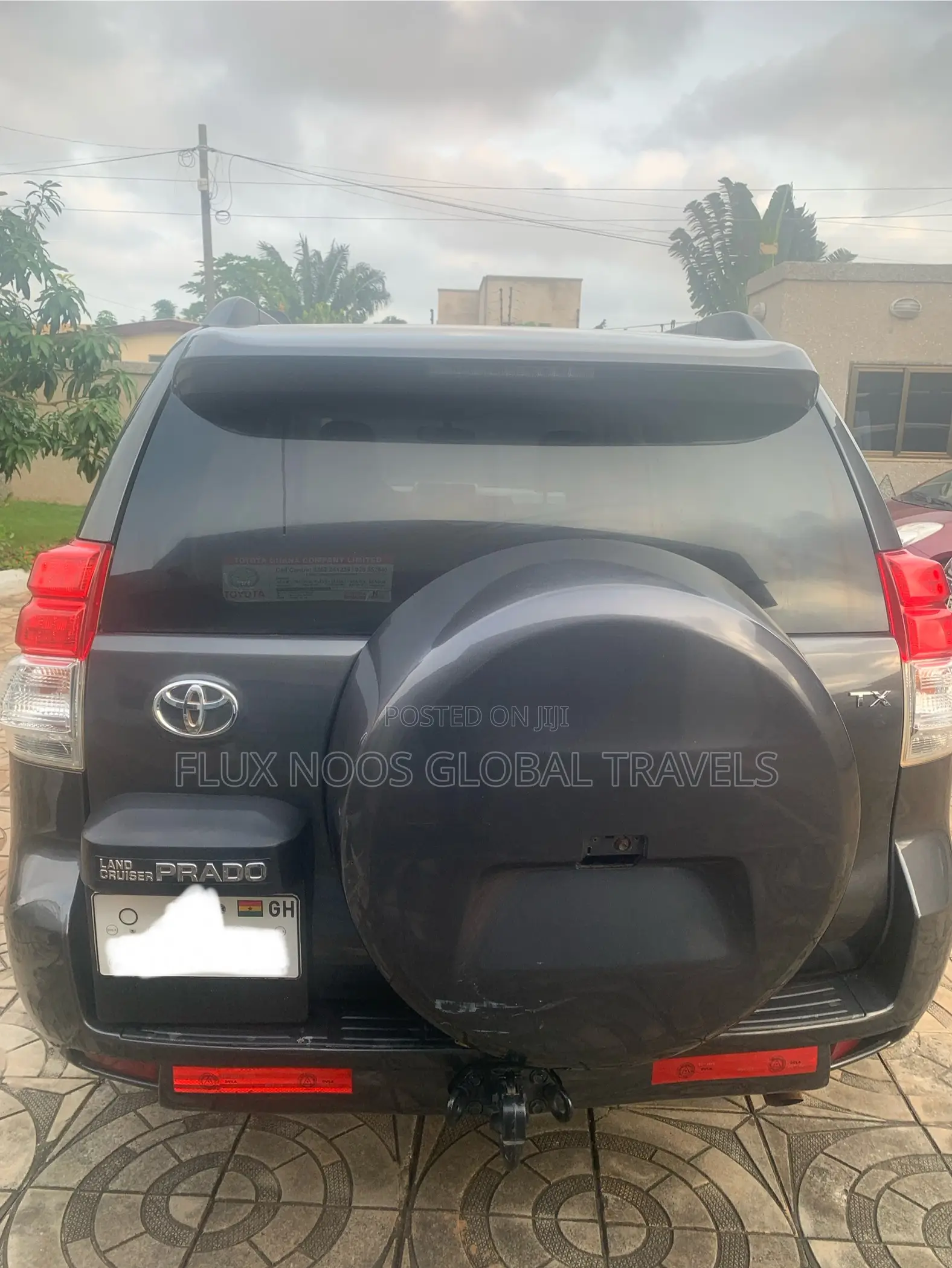 Toyota Land Cruiser Prado 2011 Gray