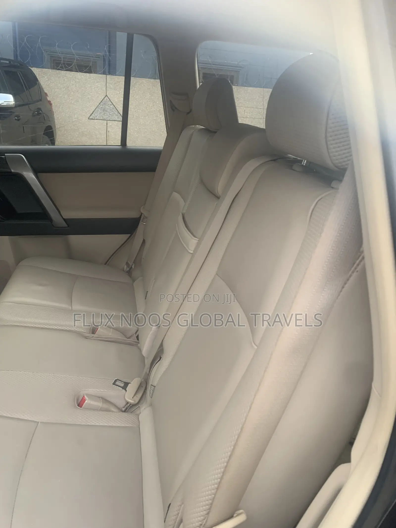Toyota Land Cruiser Prado 2011 Gray