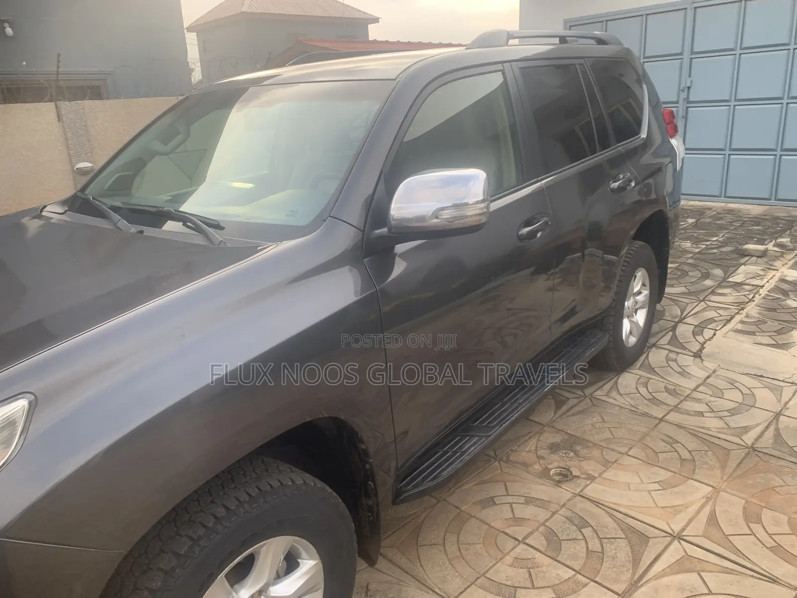 Toyota Land Cruiser Prado 2011 Gray