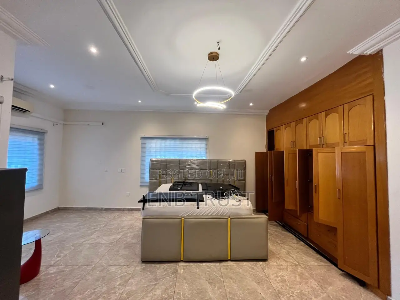 4bdrm Duplex in Adjiringanor, Ability for rent