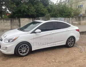 Hyundai Accent SE Sedan 2017 White