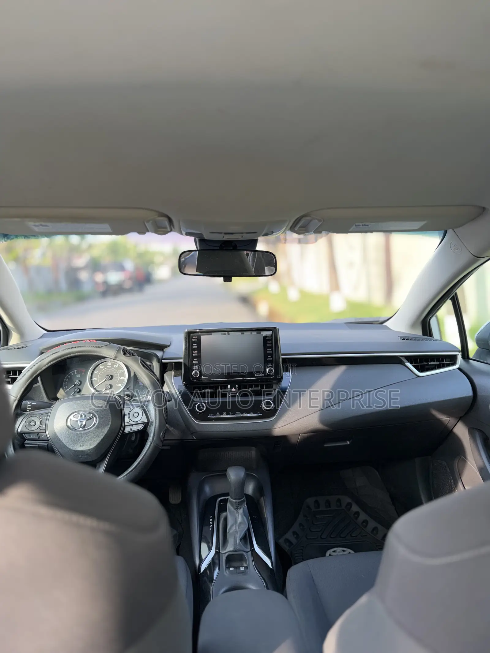 Toyota Corolla LE 2022 White