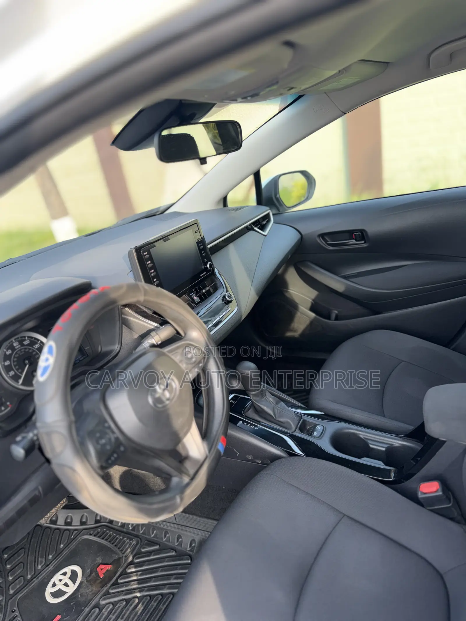 Toyota Corolla LE 2022 White