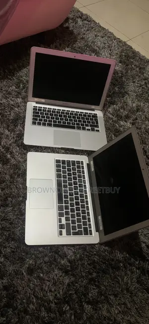Laptop Apple MacBook Air 2017 8GB Intel Core i5 SSHD (Hybrid) 256GB