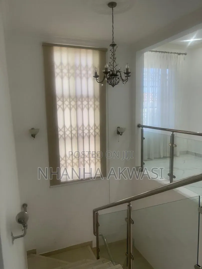 3bdrm House in Spintex, Sakumono for rent