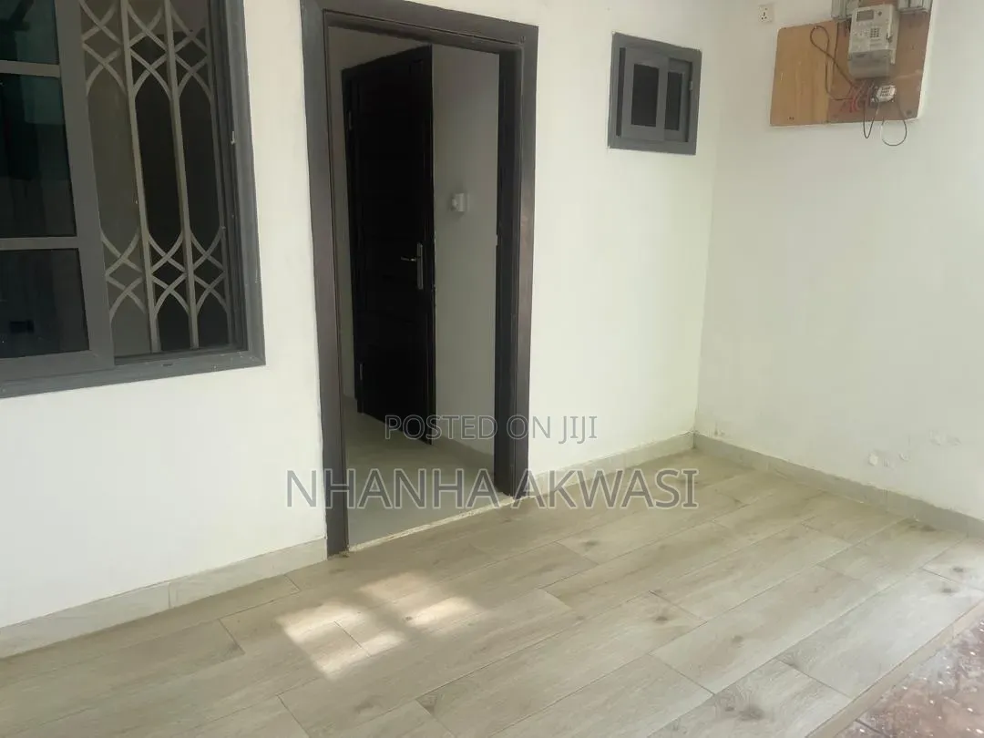 3bdrm House in Spintex, Sakumono for rent