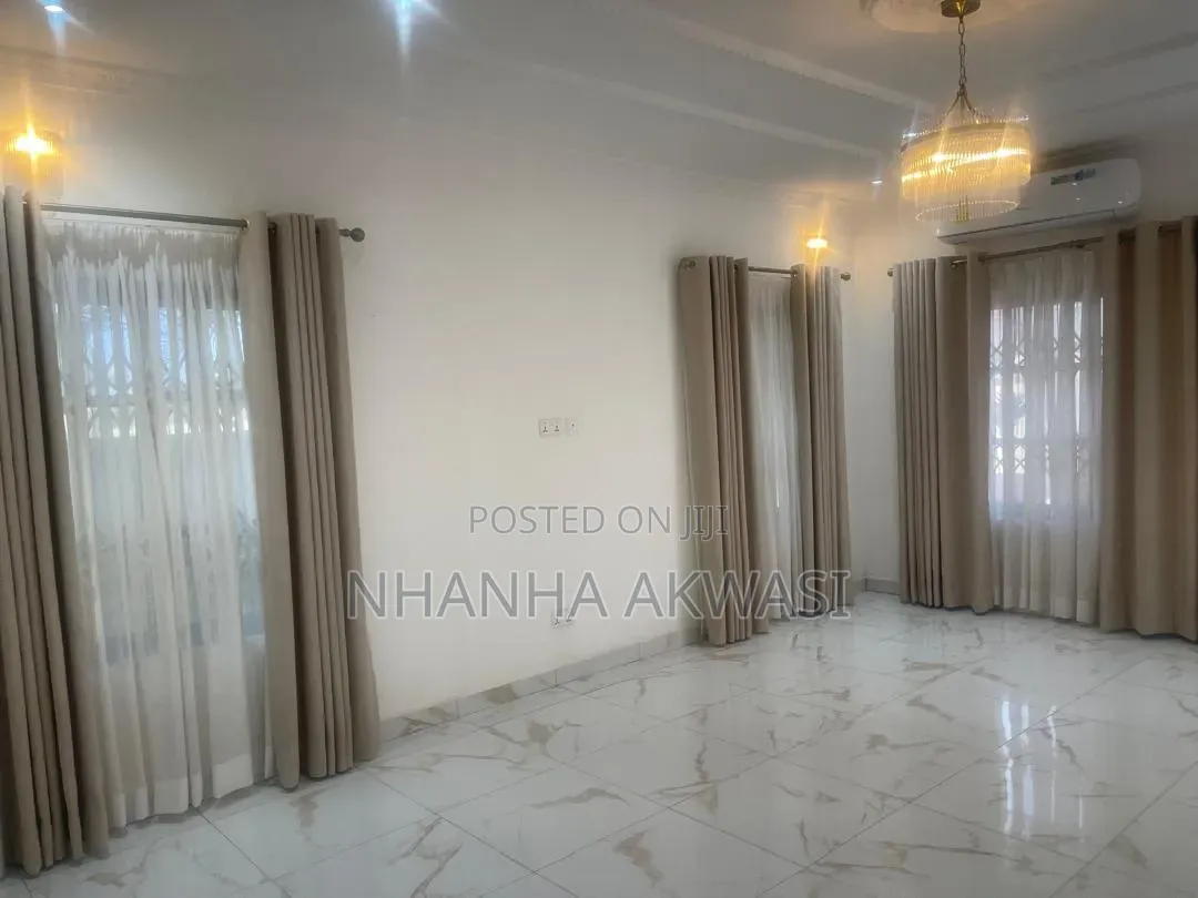 3bdrm House in Spintex, Sakumono for rent