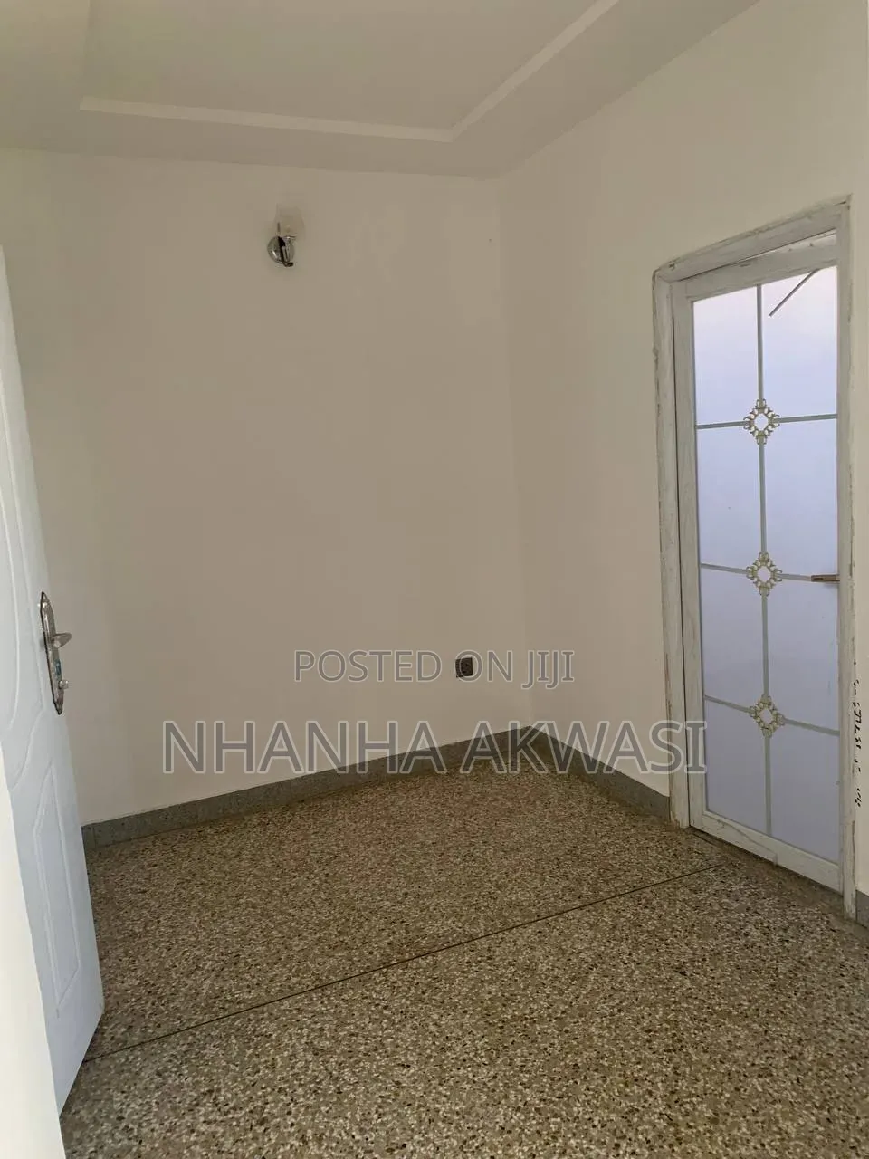 3bdrm House in Spintex, Sakumono for rent