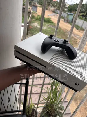Xbox One S