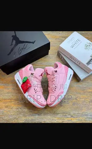 Air Jordan 3 Rethro ( Pink ) . Comes in Box . Highly Classic